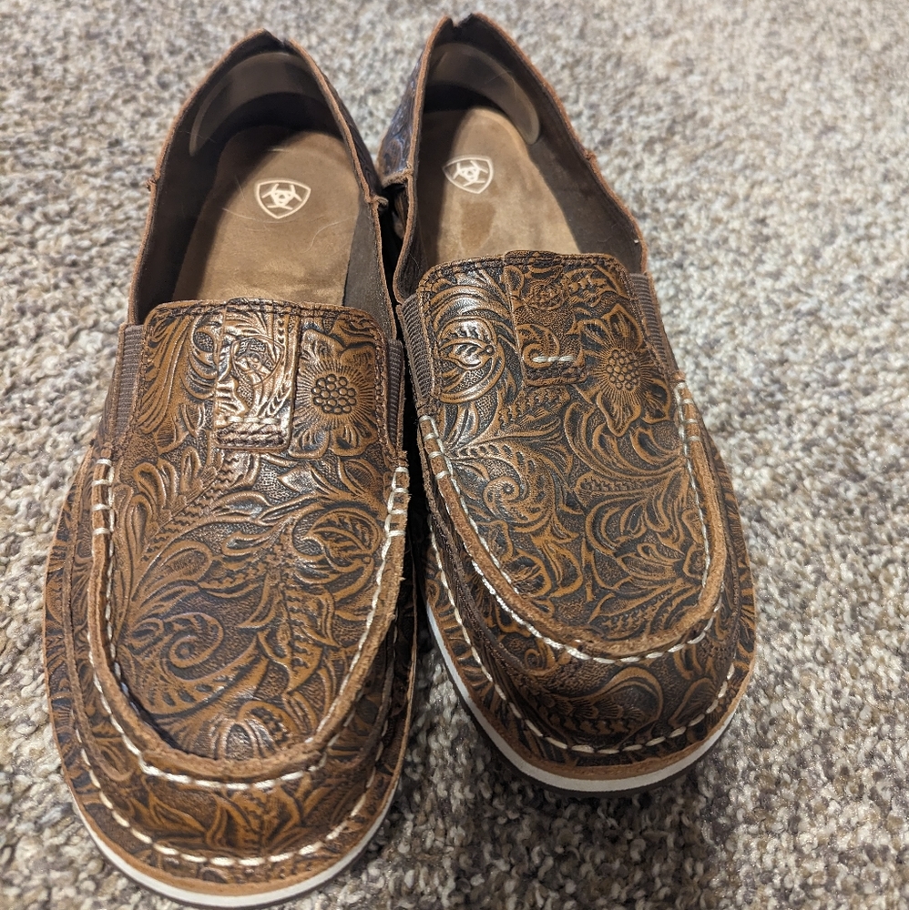 Ariat Brown Floral Emboss Cruisers
